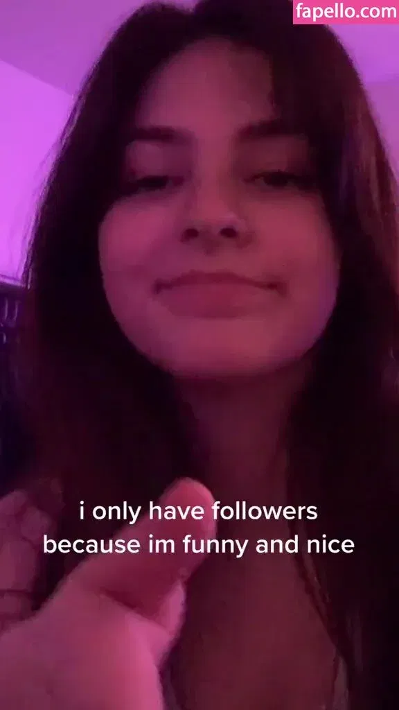 Riley F / rileyfig / rileyfox420 Onlyfans Photo Gallery 