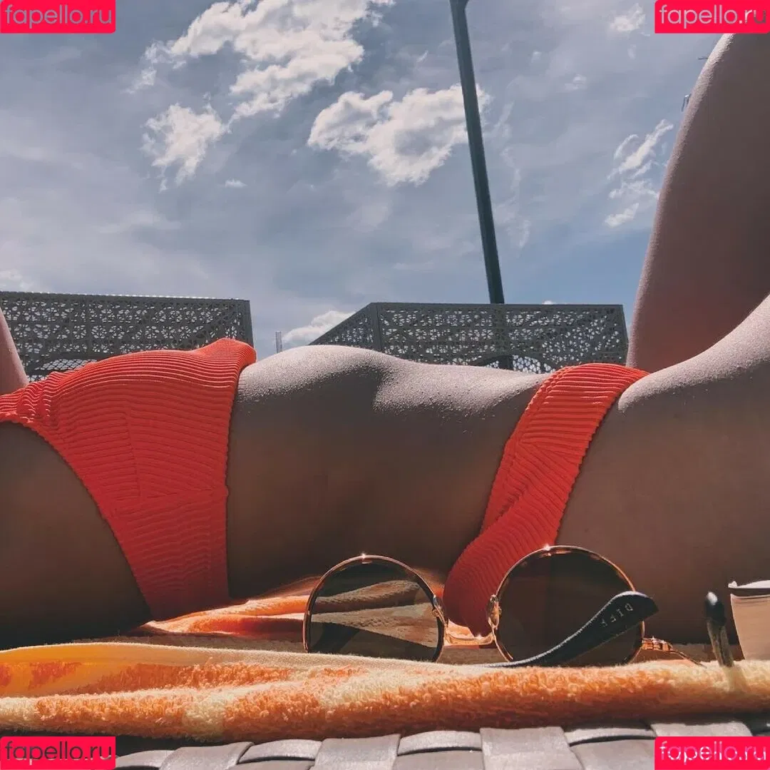 Rachel Zegler / rachelzegler / rachmariexoxo Onlyfans Photo Gallery 