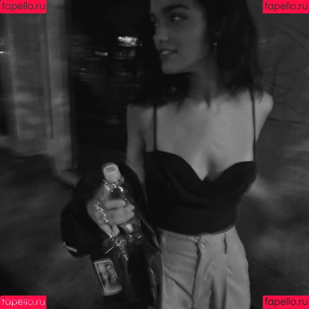 Rachel Zegler / rachelzegler / rachmariexoxo Onlyfans Photo Gallery 