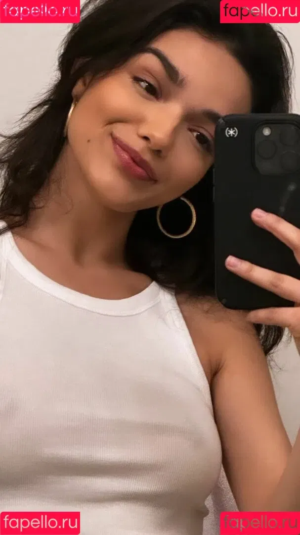 Rachel Zegler / rachelzegler / rachmariexoxo Onlyfans Photo Gallery 
