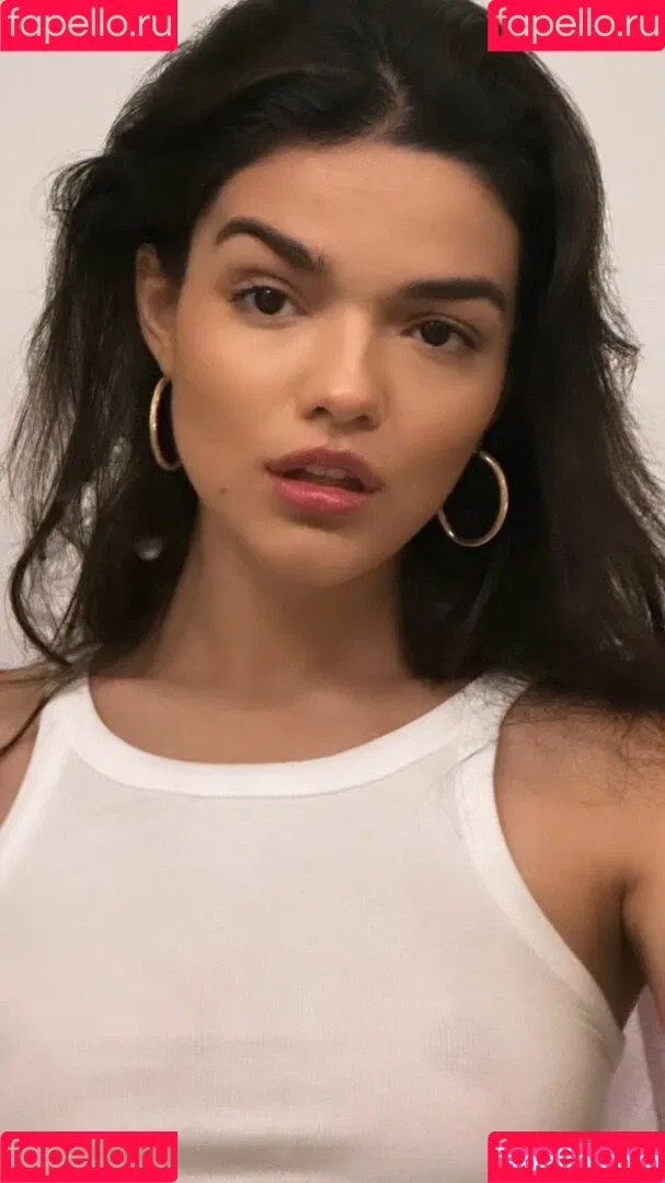 Rachel Zegler / rachelzegler / rachmariexoxo Onlyfans Photo Gallery 