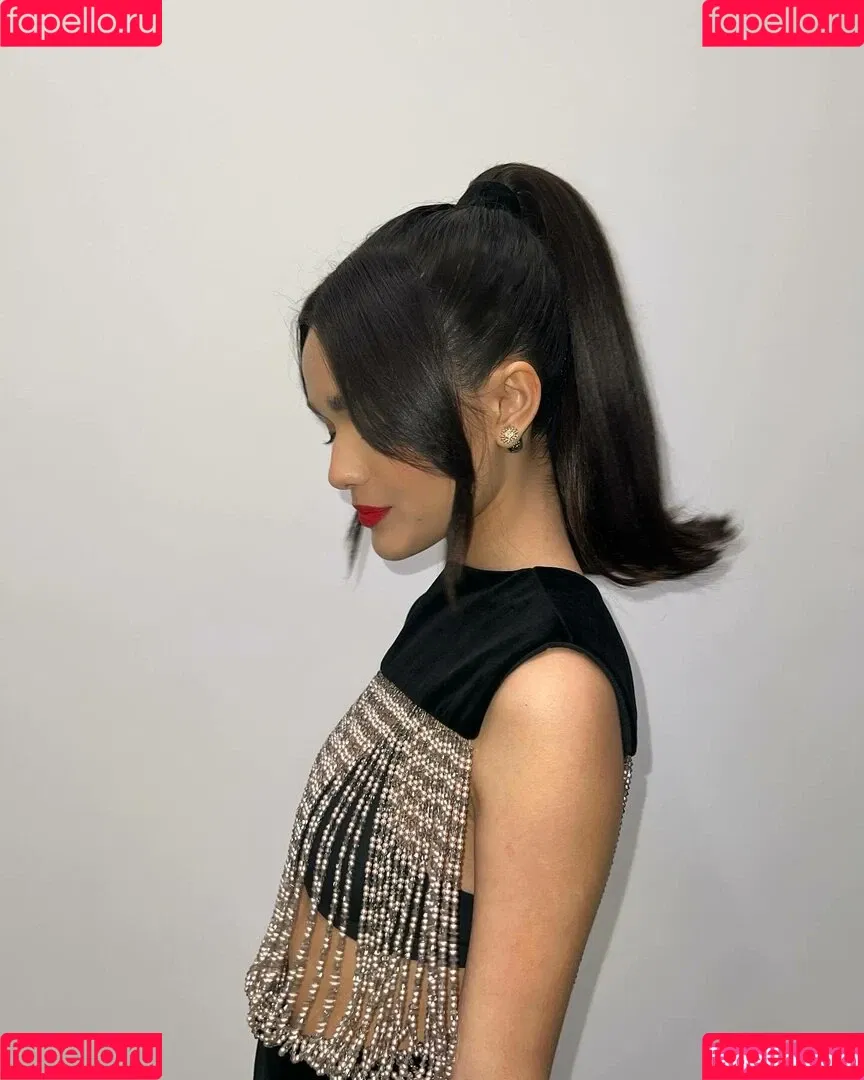 Rachel Zegler / rachelzegler / rachmariexoxo Onlyfans Photo Gallery 