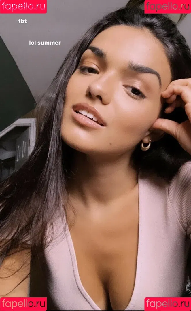 Rachel Zegler / rachelzegler / rachmariexoxo Onlyfans Photo Gallery 