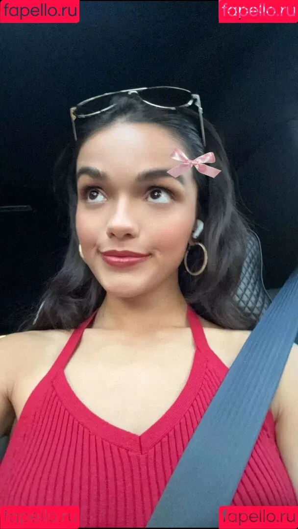 Rachel Zegler / rachelzegler / rachmariexoxo Onlyfans Photo Gallery 