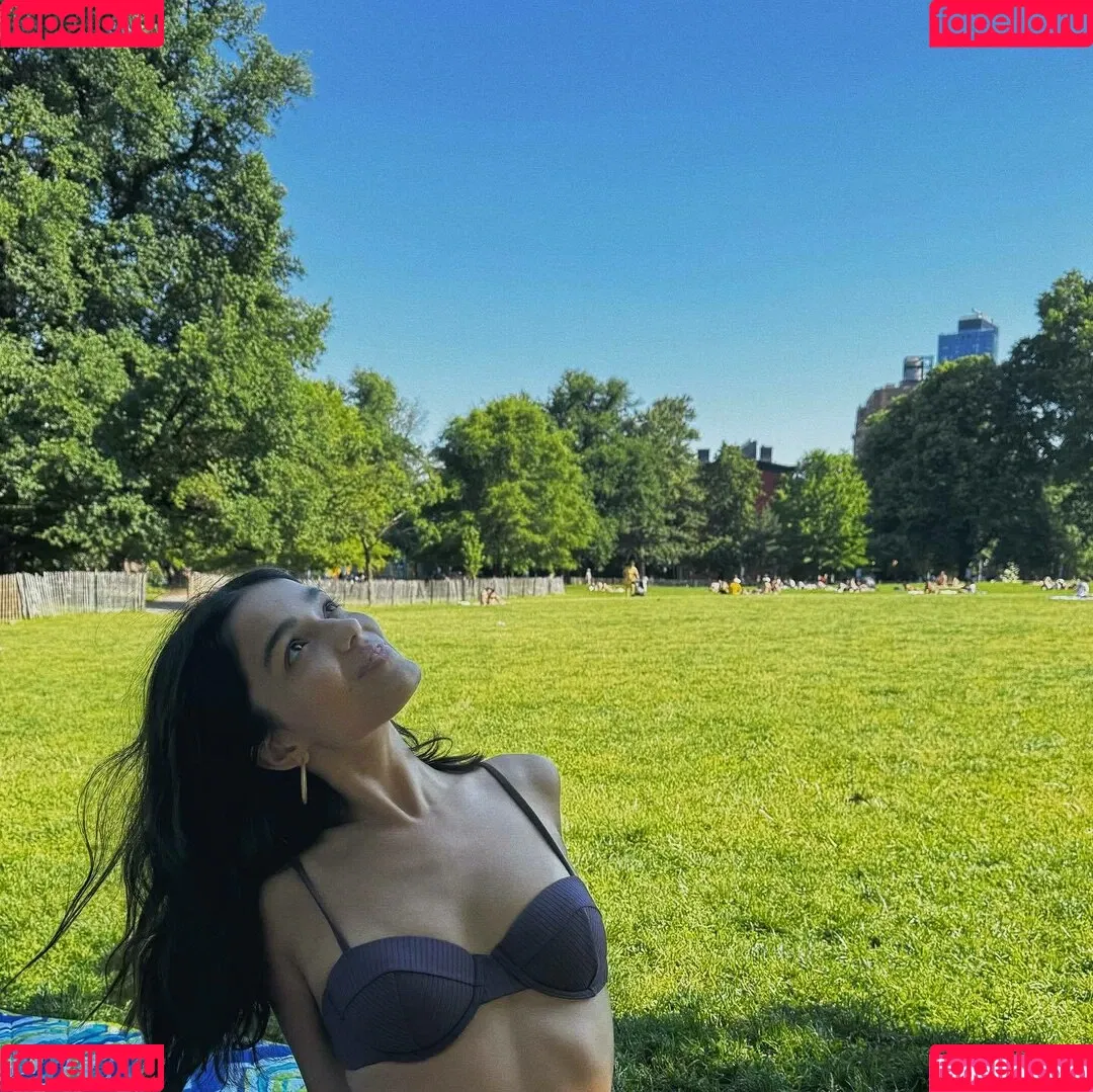 Rachel Zegler / rachelzegler / rachmariexoxo Onlyfans Photo Gallery 