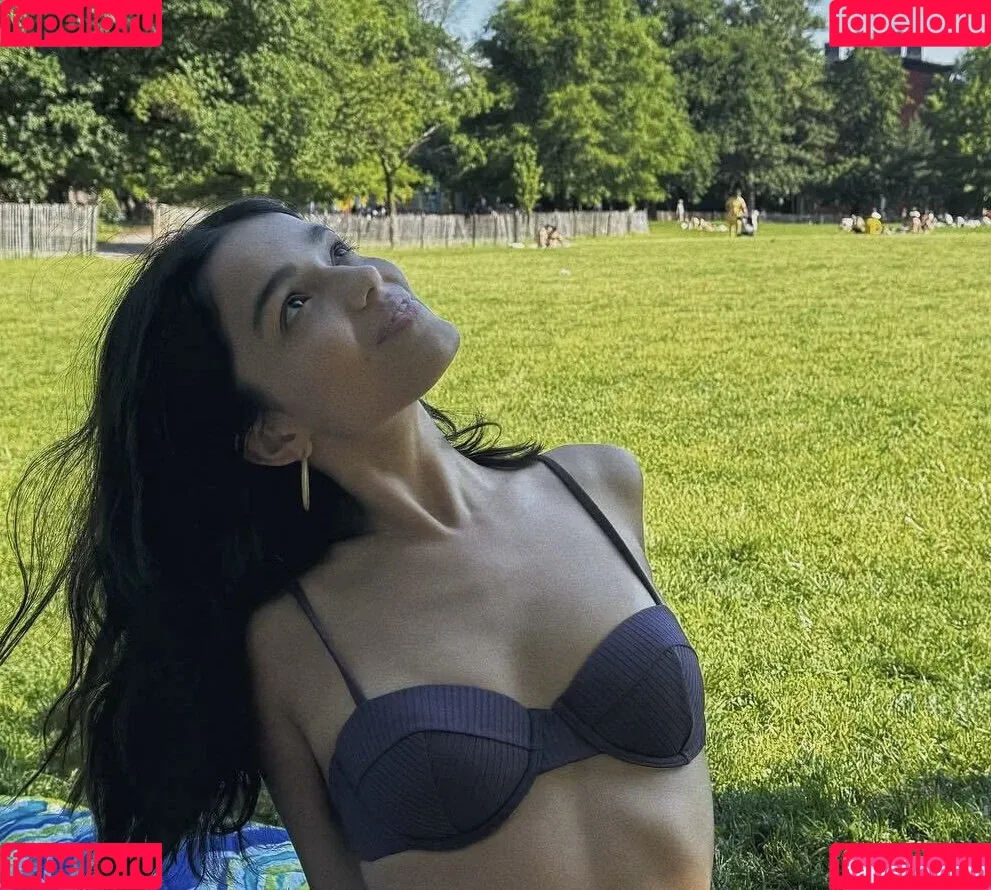 Rachel Zegler / rachelzegler / rachmariexoxo Onlyfans Photo Gallery 