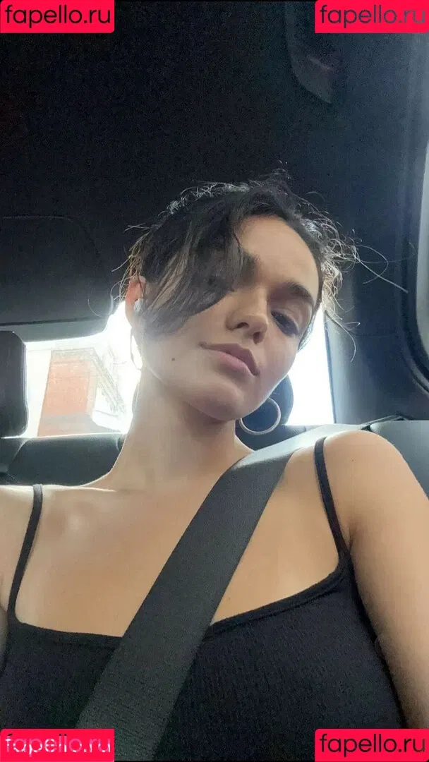 Rachel Zegler / rachelzegler / rachmariexoxo Onlyfans Photo Gallery 
