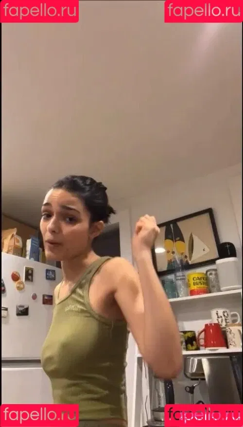 Rachel Zegler / rachelzegler / rachmariexoxo Onlyfans Photo Gallery 