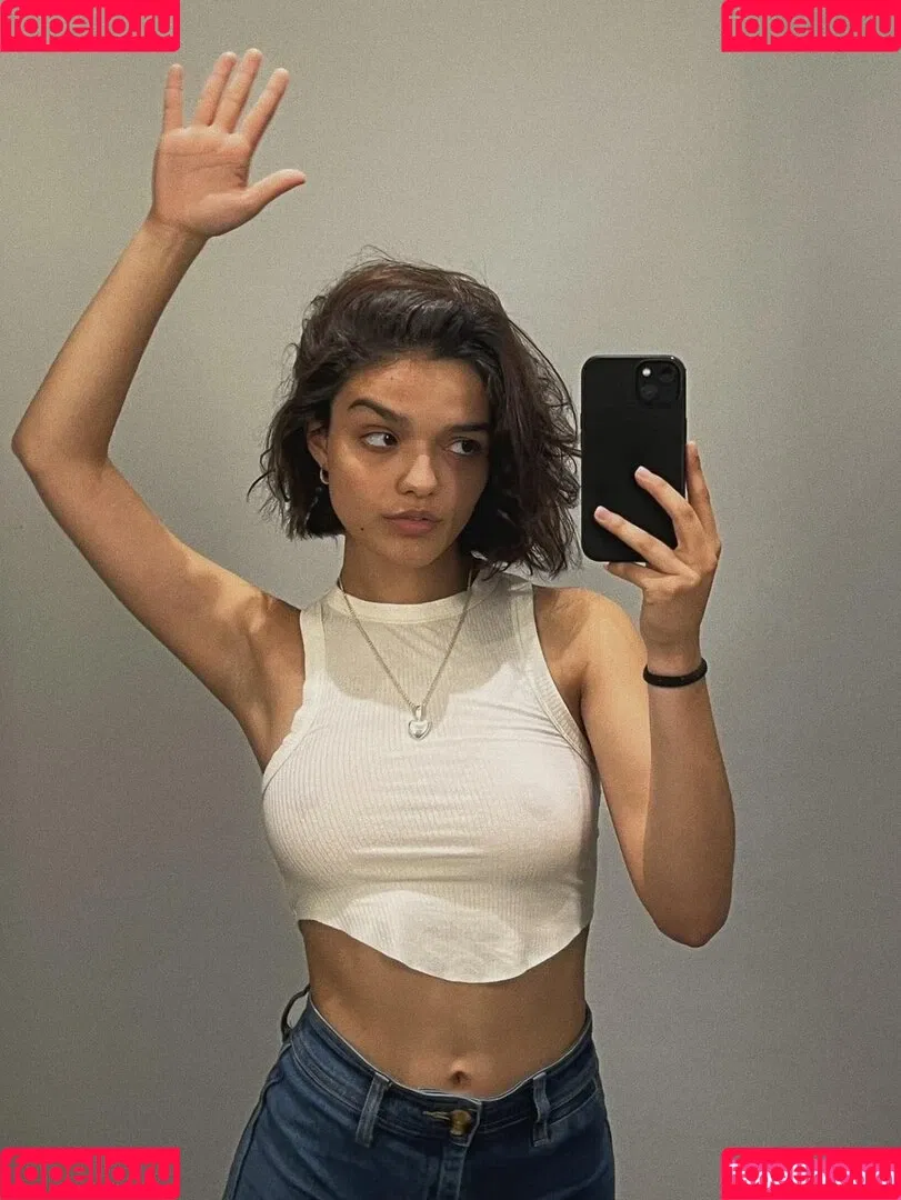 Rachel Zegler / rachelzegler / rachmariexoxo Onlyfans Photo Gallery 