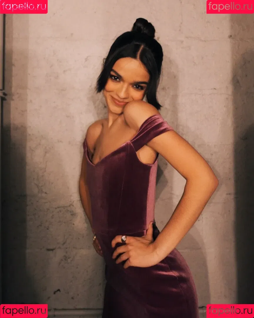 Rachel Zegler / rachelzegler / rachmariexoxo Onlyfans Photo Gallery 