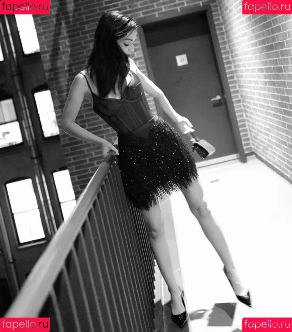 Rachel Zegler / rachelzegler / rachmariexoxo Onlyfans Photo Gallery 