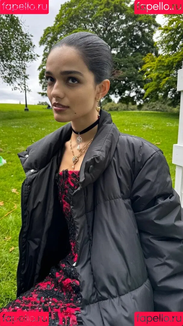 Rachel Zegler / rachelzegler / rachmariexoxo Onlyfans Photo Gallery 