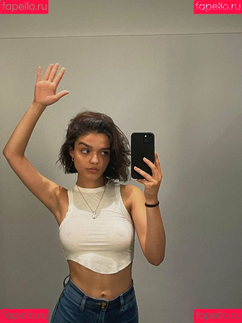 Rachel Zegler / rachelzegler / rachmariexoxo Onlyfans Photo Gallery 
