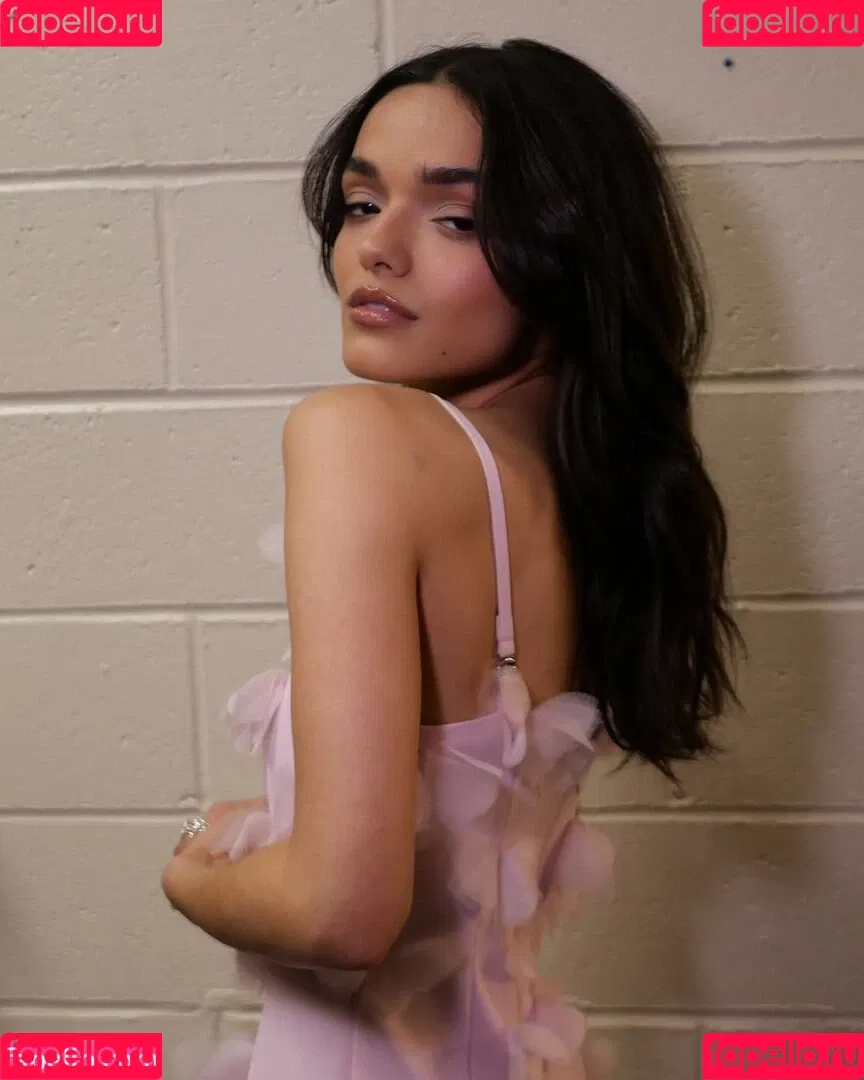 Rachel Zegler / rachelzegler / rachmariexoxo Onlyfans Photo Gallery 