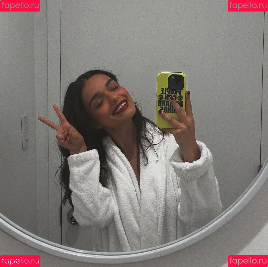 Rachel Zegler / rachelzegler / rachmariexoxo Onlyfans Photo Gallery 