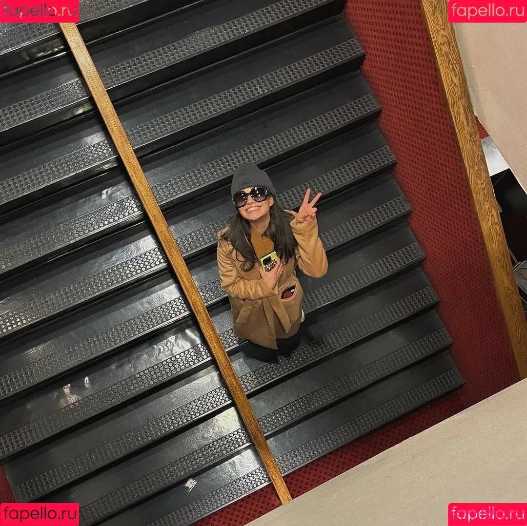 Rachel Zegler / rachelzegler / rachmariexoxo Onlyfans Photo Gallery 