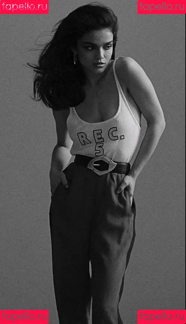 Rachel Zegler / rachelzegler / rachmariexoxo Onlyfans Photo Gallery 