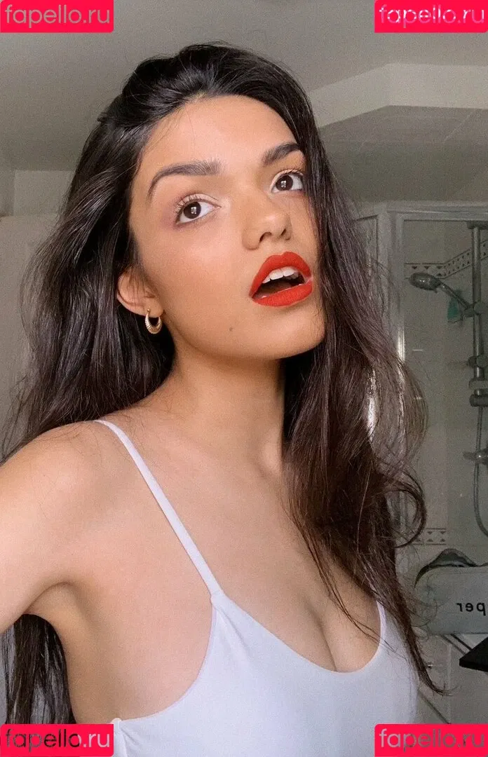 Rachel Zegler / rachelzegler / rachmariexoxo Onlyfans Photo Gallery 