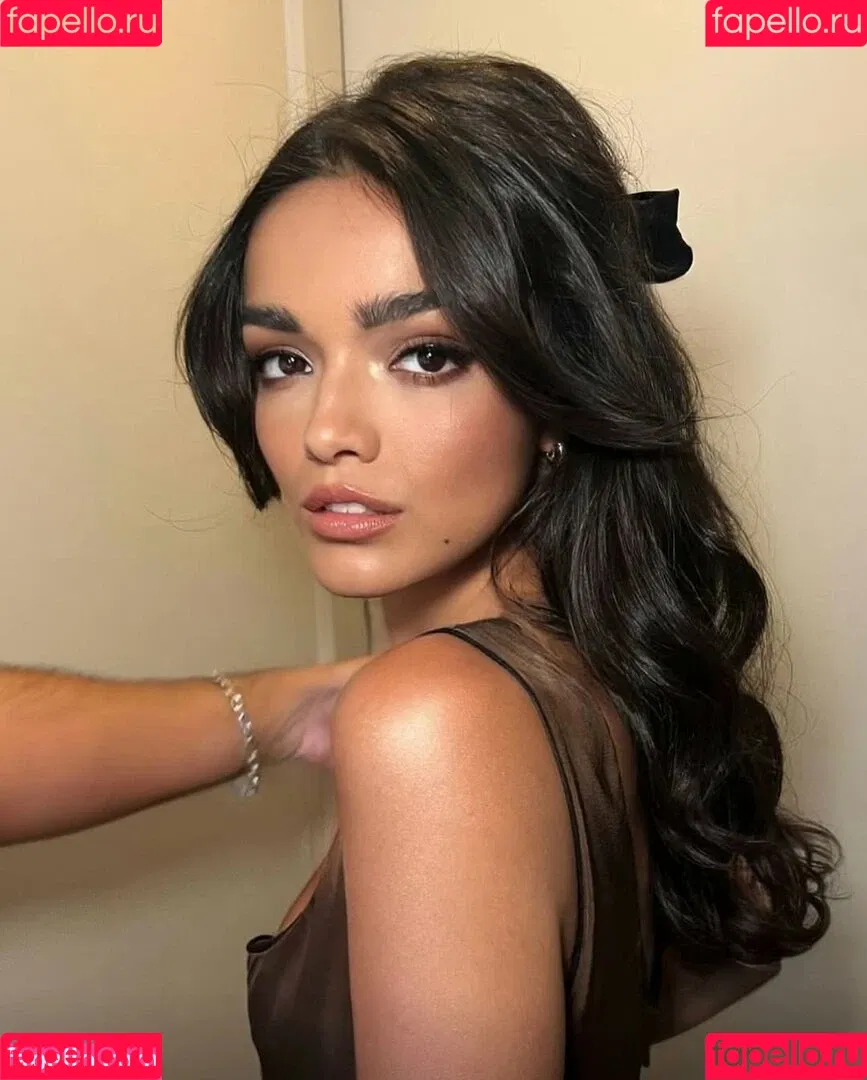 Rachel Zegler / rachelzegler / rachmariexoxo Onlyfans Photo Gallery 