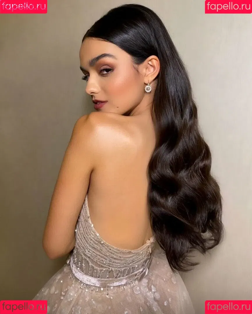 Rachel Zegler / rachelzegler / rachmariexoxo Onlyfans Photo Gallery 