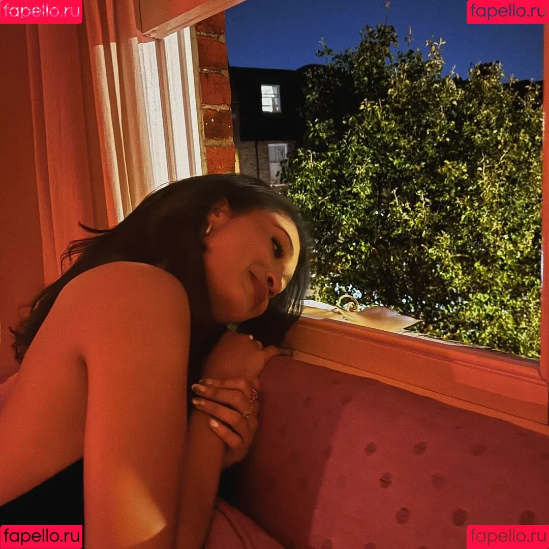 Rachel Zegler / rachelzegler / rachmariexoxo Onlyfans Photo Gallery 