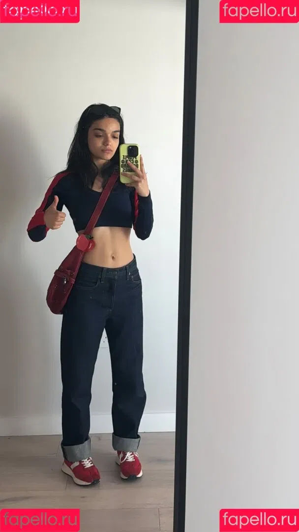 Rachel Zegler / rachelzegler / rachmariexoxo Onlyfans Photo Gallery 