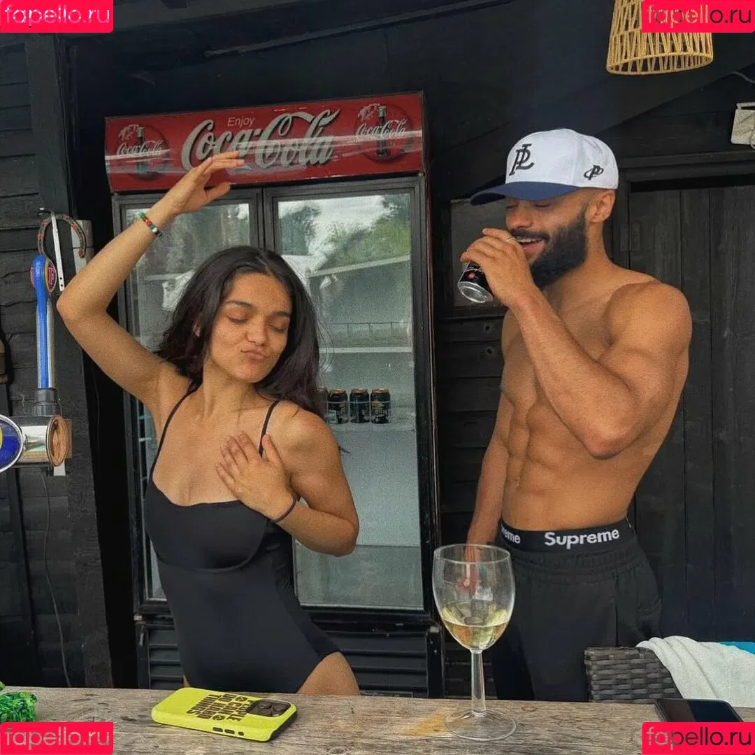 Rachel Zegler / rachelzegler / rachmariexoxo Onlyfans Photo Gallery 