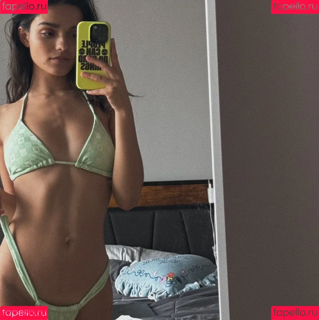 Rachel Zegler / rachelzegler / rachmariexoxo Onlyfans Photo Gallery 