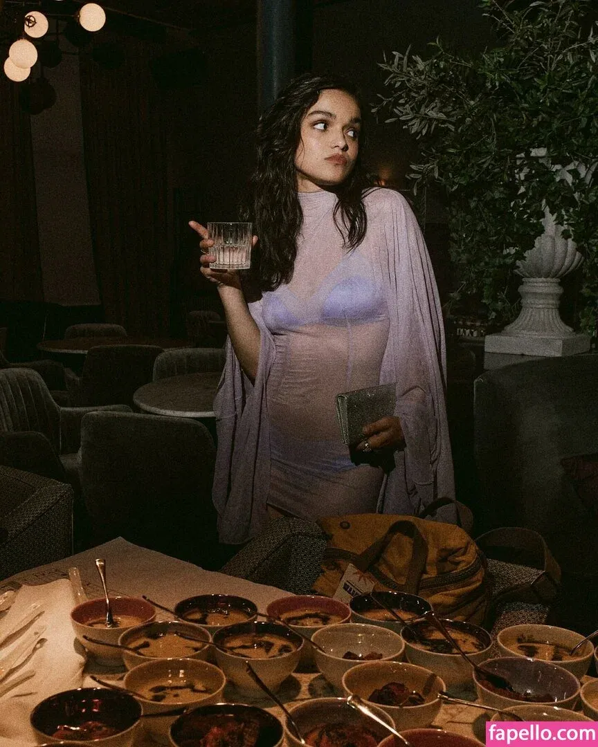 Rachel Zegler / rachelzegler / rachmariexoxo Onlyfans Photo Gallery 