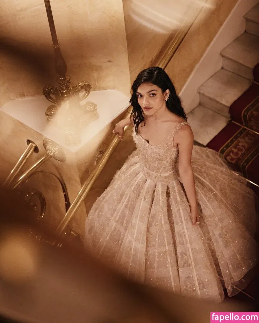 Rachel Zegler / rachelzegler / rachmariexoxo Onlyfans Photo Gallery 