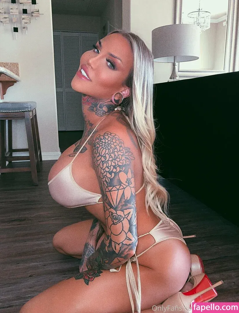 iamtrishajames / tsnadialove Onlyfans Photo Gallery 