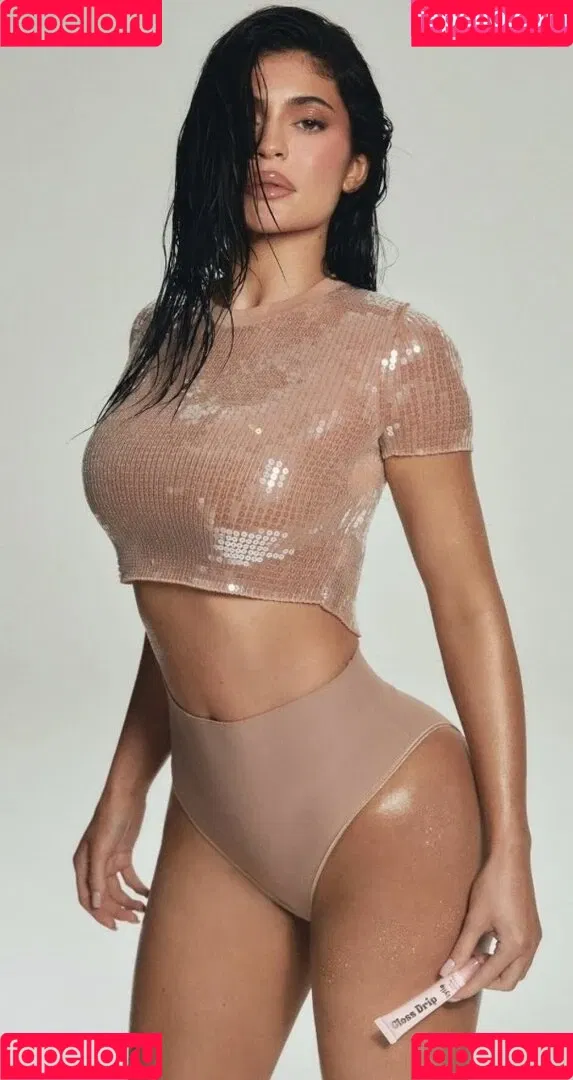 Kylie Jenner / KylieJenner / kyliejenner.2 Onlyfans Photo Gallery 