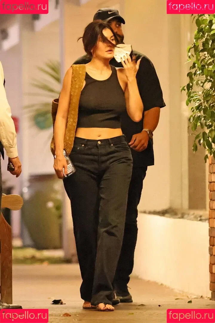 Kylie Jenner / KylieJenner / kyliejenner.2 Onlyfans Photo Gallery 