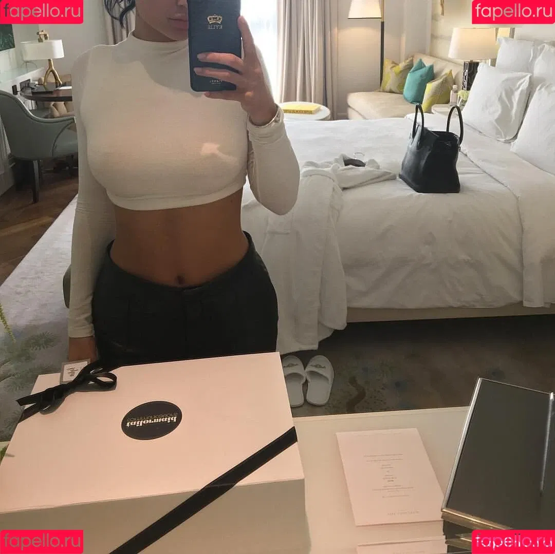 Kylie Jenner / KylieJenner / kyliejenner.2 Onlyfans Photo Gallery 