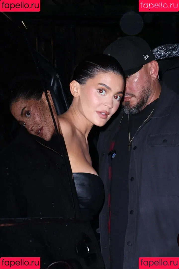 Kylie Jenner / KylieJenner / kyliejenner.2 Onlyfans Photo Gallery 