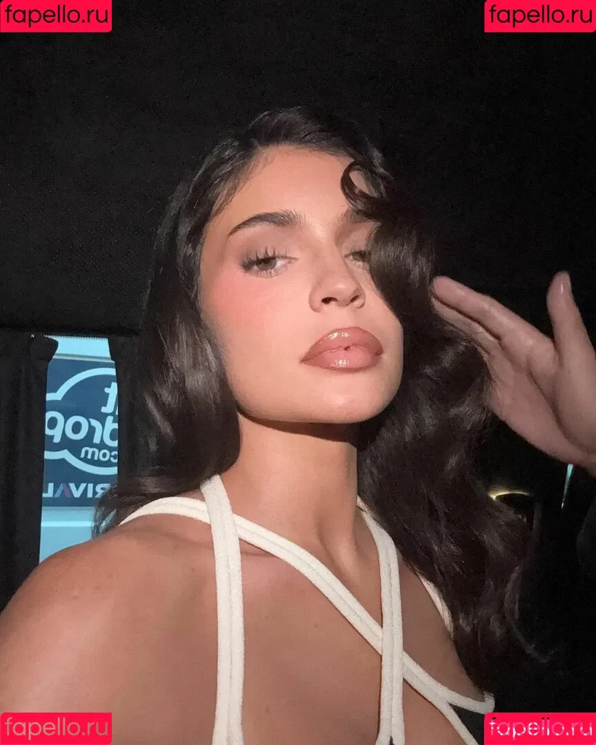 Kylie Jenner / KylieJenner / kyliejenner.2 Onlyfans Photo Gallery 