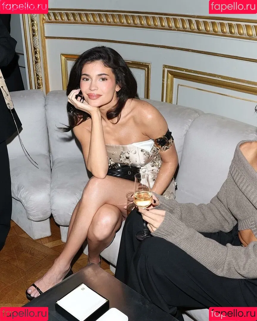 Kylie Jenner / KylieJenner / kyliejenner.2 Onlyfans Photo Gallery 