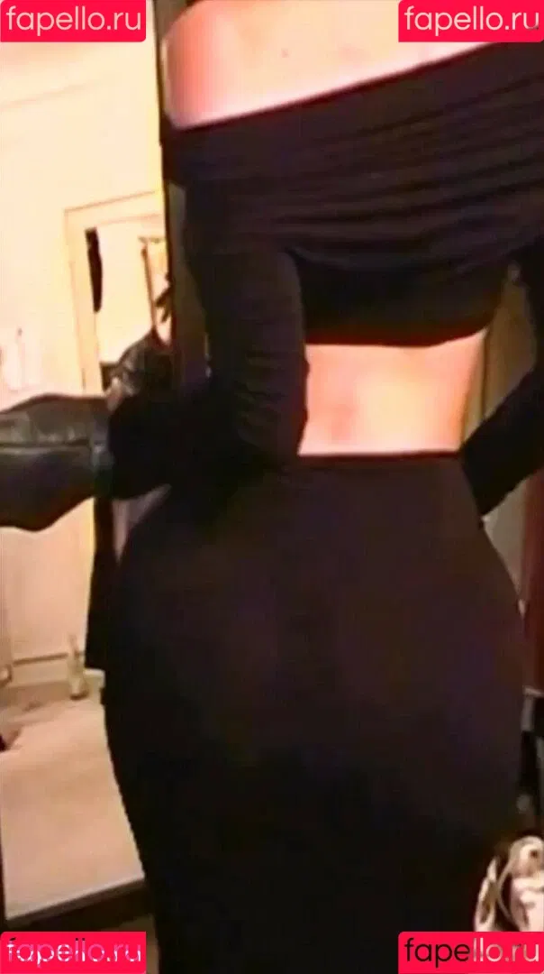 Kylie Jenner / KylieJenner / kyliejenner.2 Onlyfans Photo Gallery 