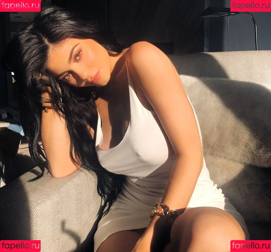Kylie Jenner / KylieJenner / kyliejenner.2 Onlyfans Photo Gallery 
