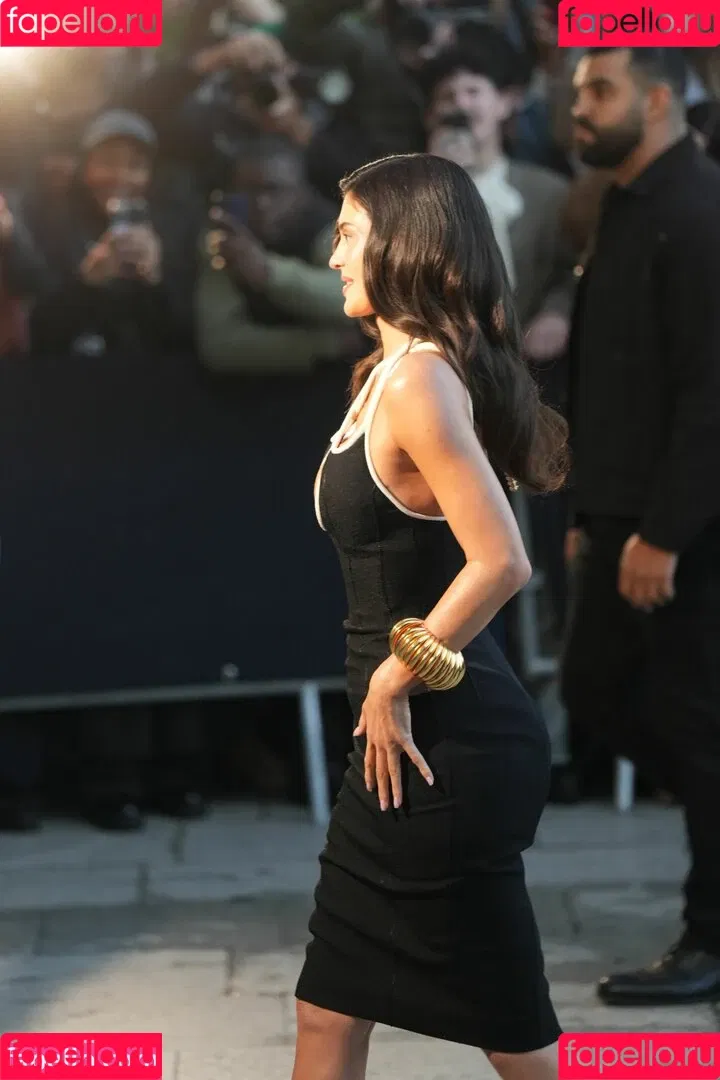 Kylie Jenner / KylieJenner / kyliejenner.2 Onlyfans Photo Gallery 