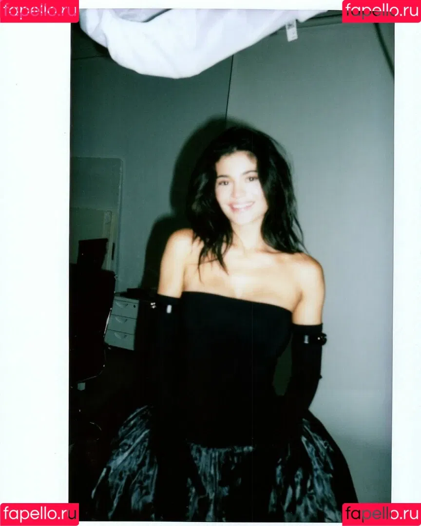 Kylie Jenner / KylieJenner / kyliejenner.2 Onlyfans Photo Gallery 