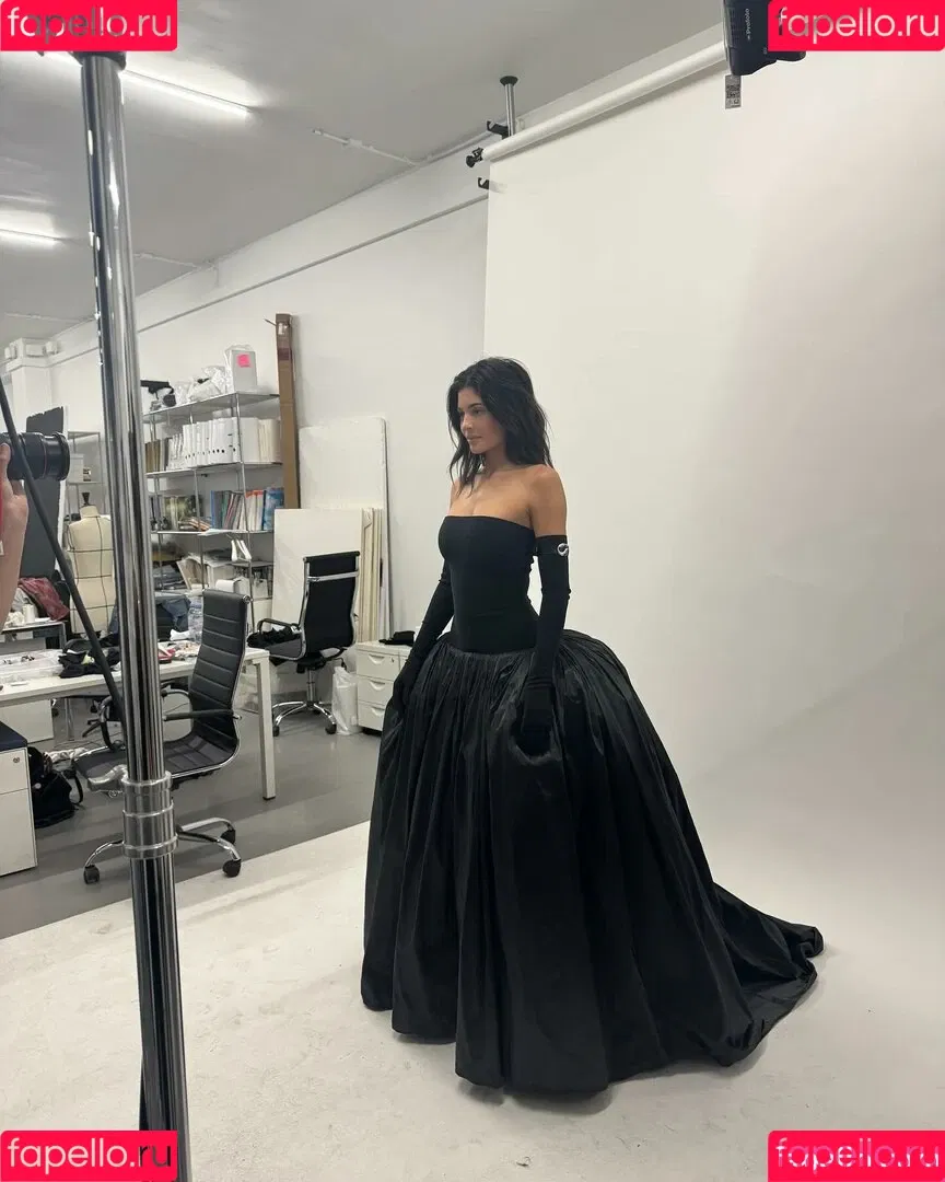 Kylie Jenner / KylieJenner / kyliejenner.2 Onlyfans Photo Gallery 
