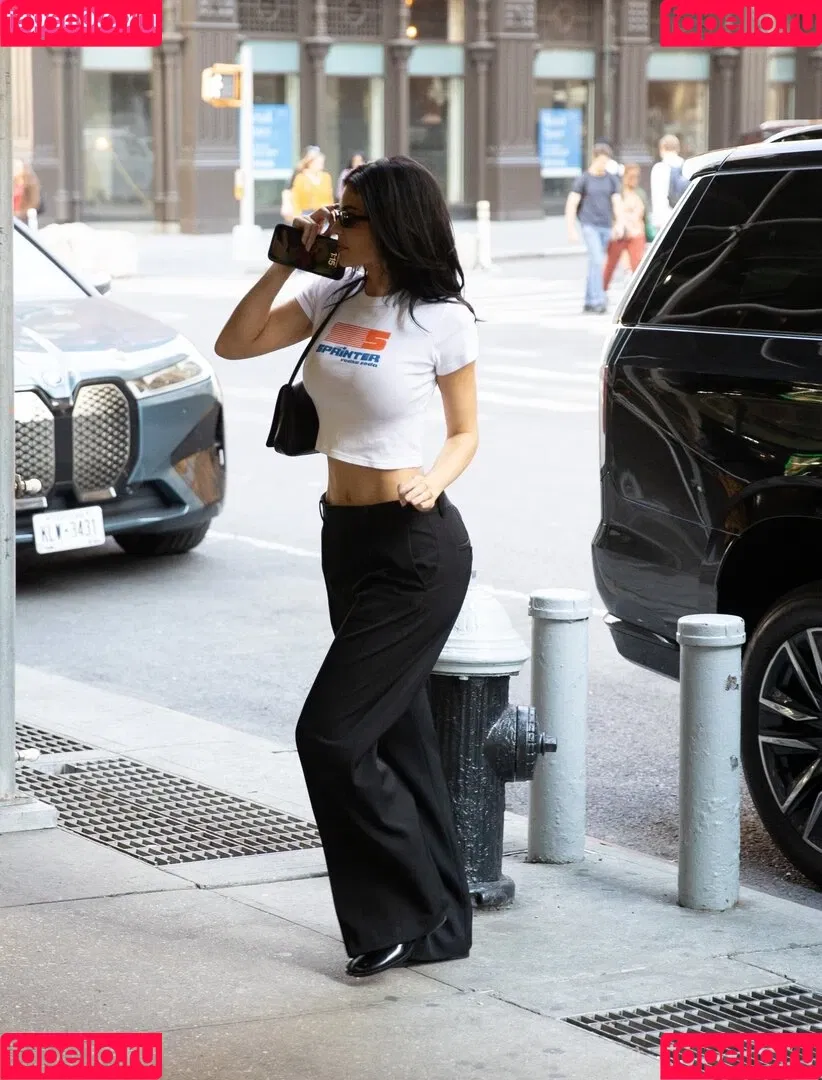 Kylie Jenner / KylieJenner / kyliejenner.2 Onlyfans Photo Gallery 