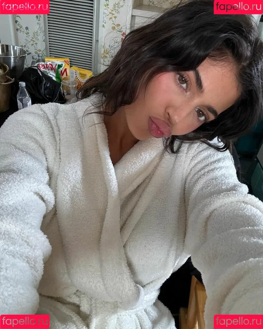 Kylie Jenner / KylieJenner / kyliejenner.2 Onlyfans Photo Gallery 