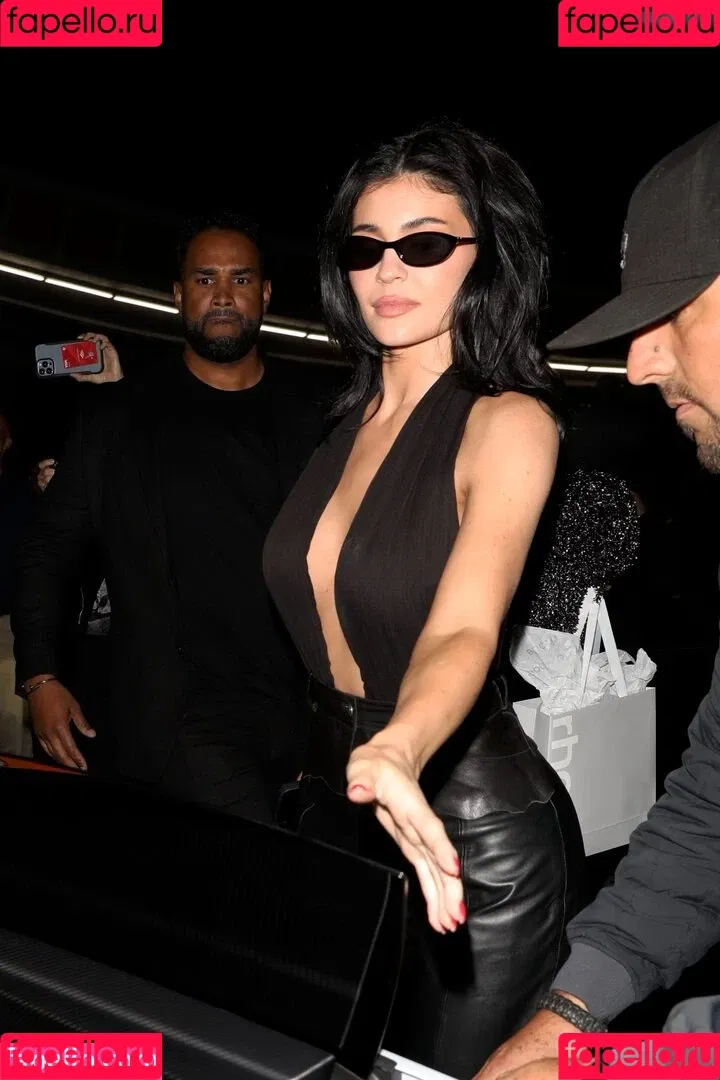 Kylie Jenner / KylieJenner / kyliejenner.2 Onlyfans Photo Gallery 