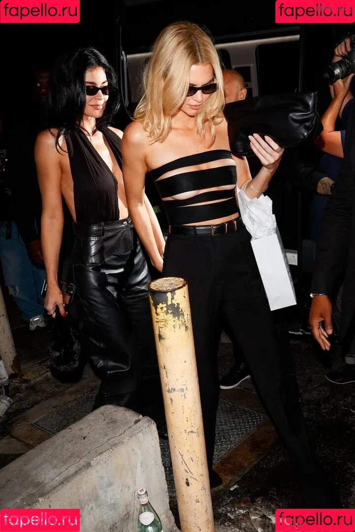 Kylie Jenner / KylieJenner / kyliejenner.2 Onlyfans Photo Gallery 