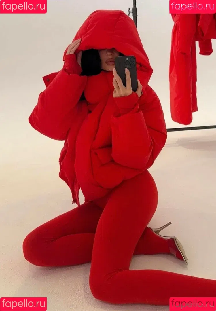 Kylie Jenner / KylieJenner / kyliejenner.2 Onlyfans Photo Gallery 
