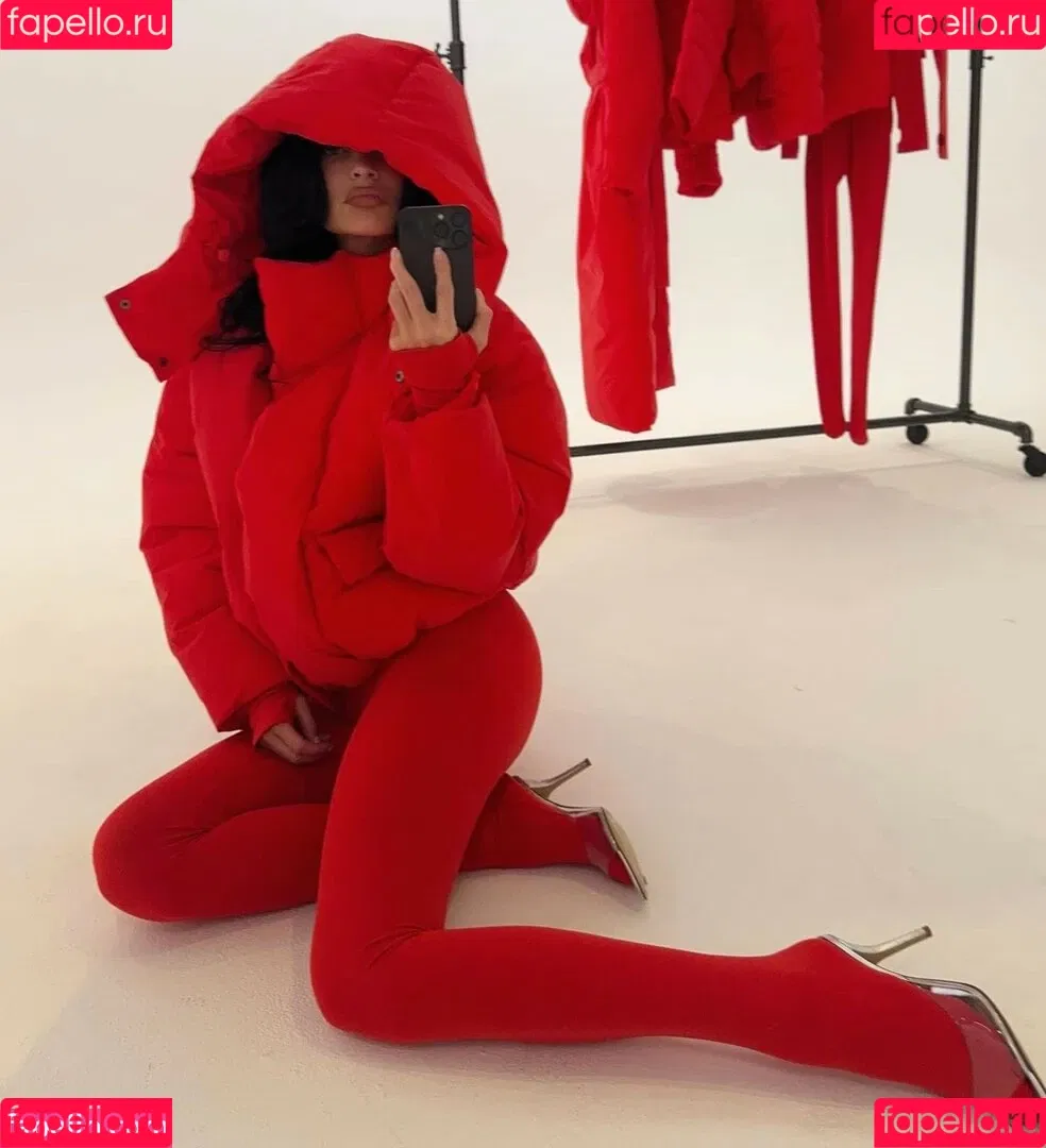 Kylie Jenner / KylieJenner / kyliejenner.2 Onlyfans Photo Gallery 