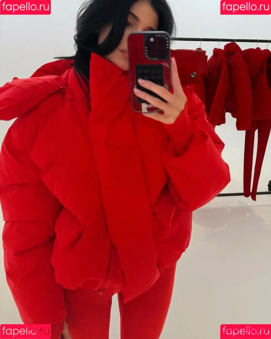 Kylie Jenner / KylieJenner / kyliejenner.2 Onlyfans Photo Gallery 