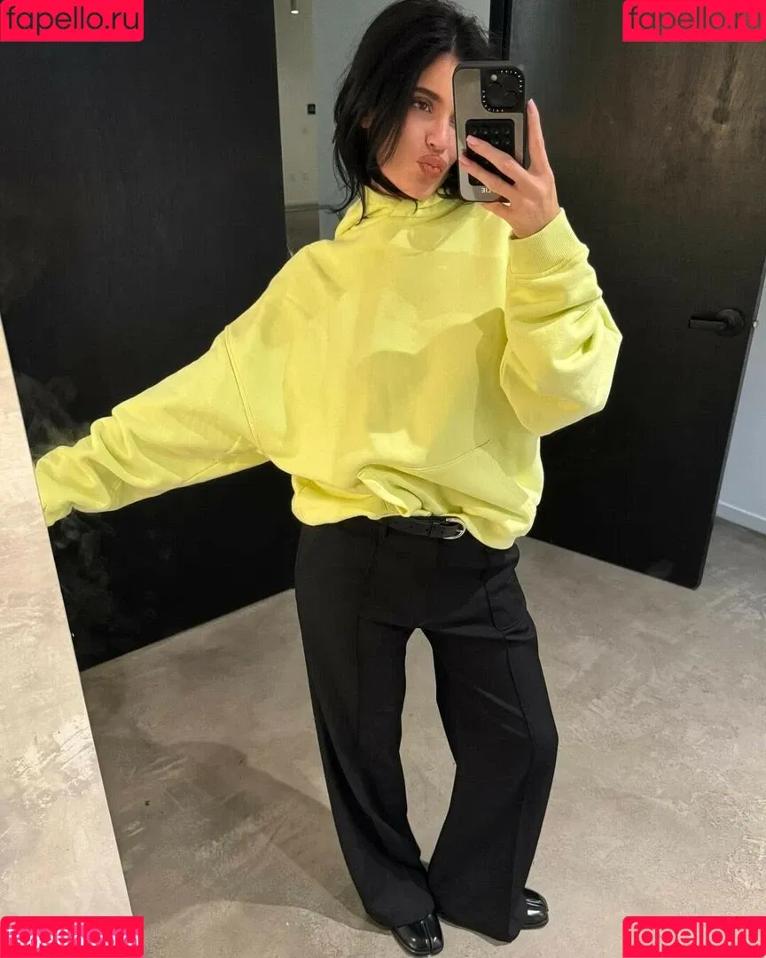 Kylie Jenner / KylieJenner / kyliejenner.2 Onlyfans Photo Gallery 
